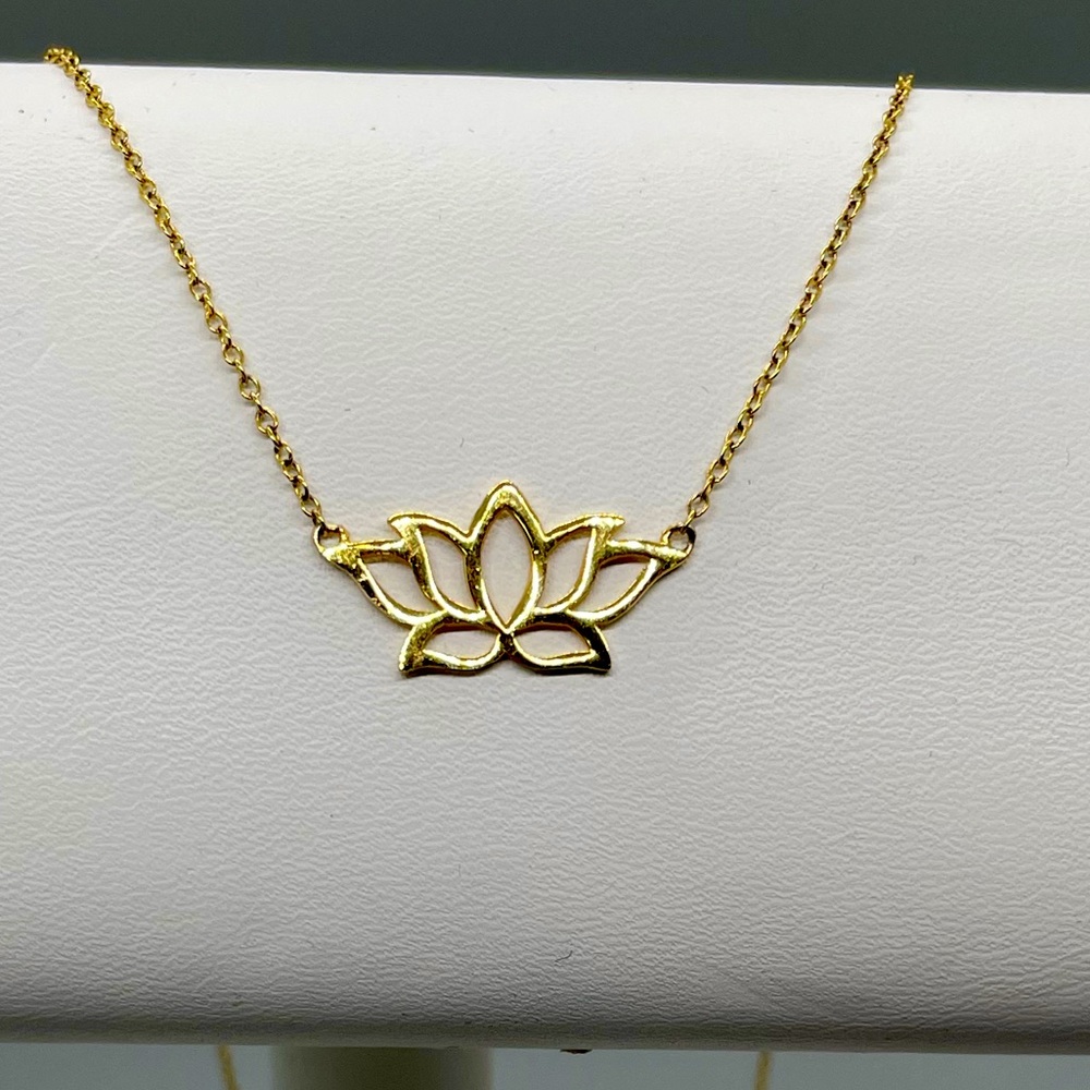 Lotus necklace